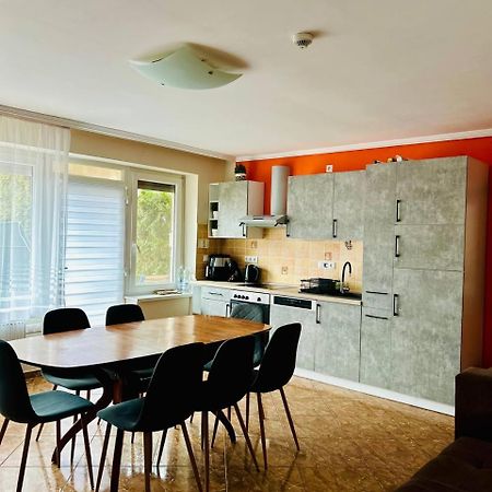 Rose Vip Apartman Villa Hajdúszoboszló Exterior foto
